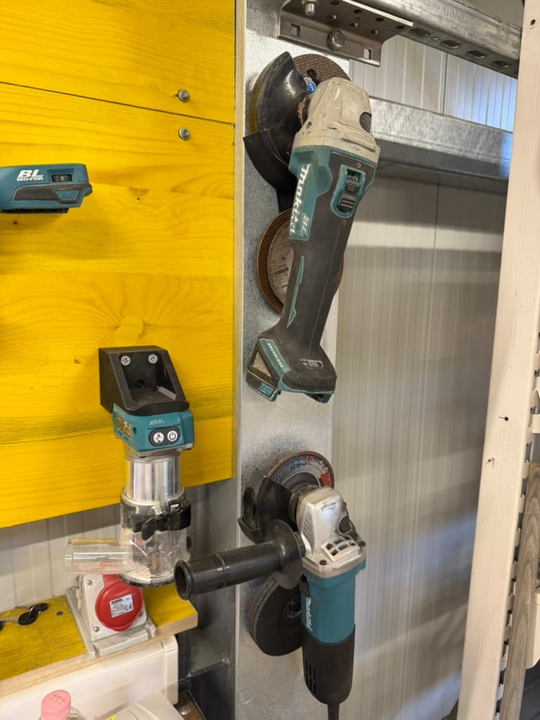 Angle Grinder Wall Mount (with disc storage)