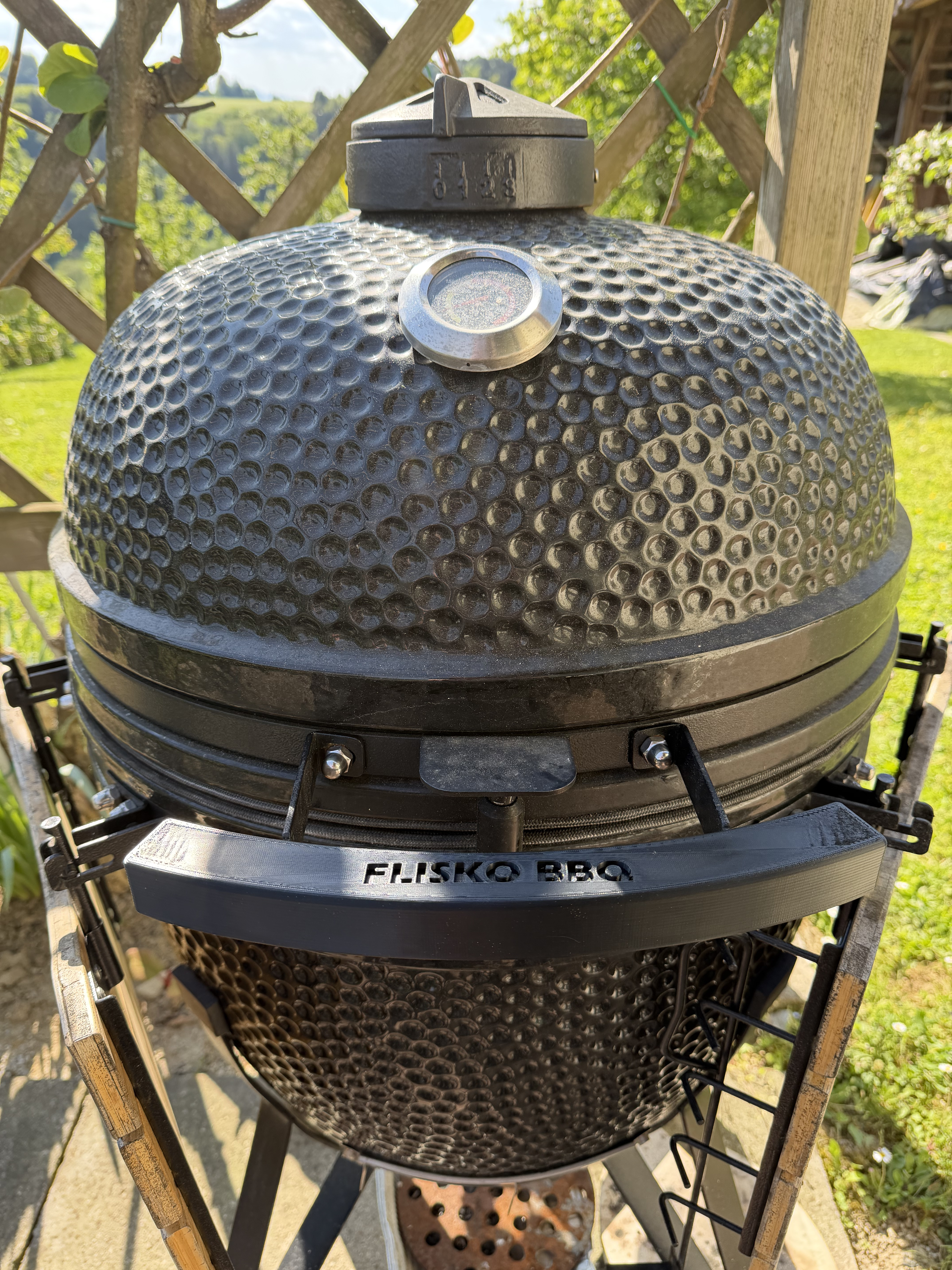 Personaliziran ročaj za Kamado žar (Bono Media)