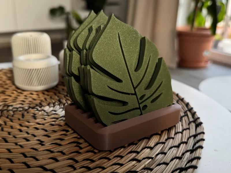 Monstera leaf coaster set with holder 